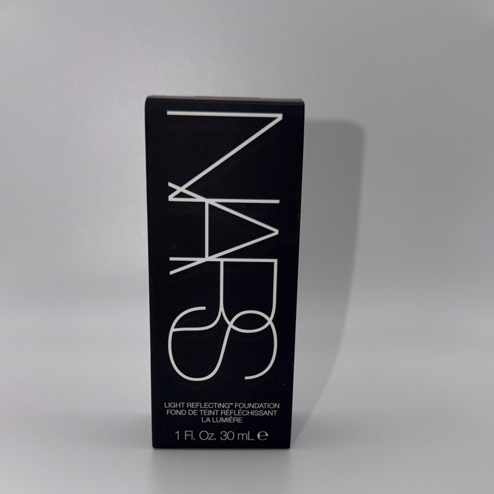 NARS LIGHT REFLECTING FOUNDATION